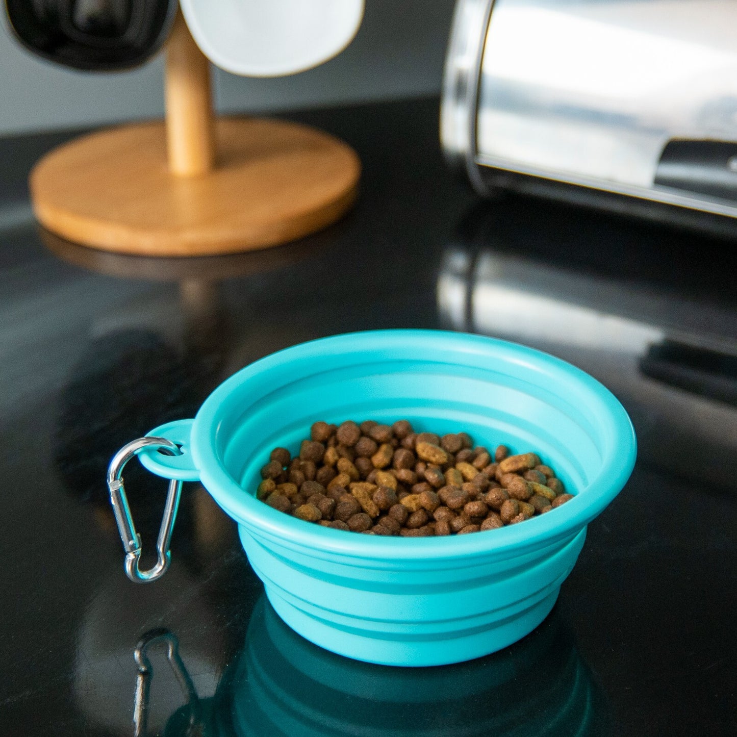 Made Easy Kit Portable Collapsible Travel Pet Bowl for Water or Food, in 2 Sizes